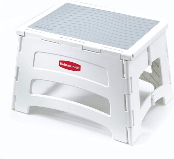 Rubbermaid RM-PL1W Folding 1-Step Plastic Step Stool, Lightweight & Anti-Slip, 300 lb Capacity, White